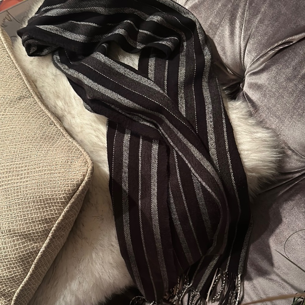 Elegant Black and Gray Striped Scarf
